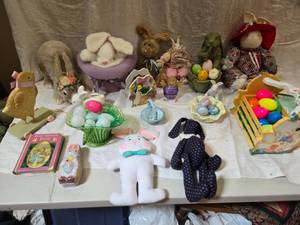 lot 257 image: Huge Lot of Easter Bunnies and Easter Decor