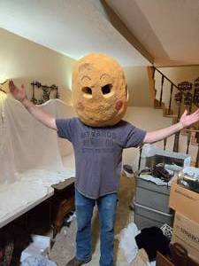 lot 277 image: Huge Potato Head