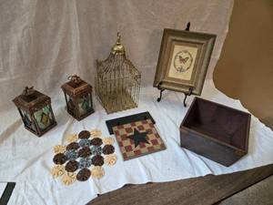 lot 299 image: Lantern Candle Holders, Decorative Bird Cage and More