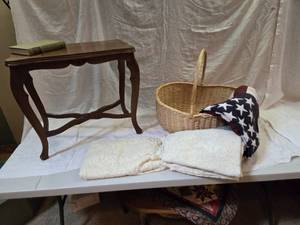 lot 309 image: End Table, Basket and Flag