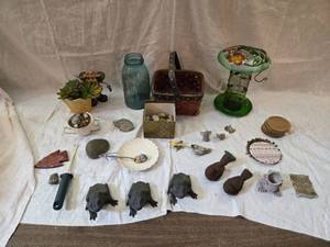 lot 329 image: Nice Bird Feeder, Pipestone Visitors Arrowhead and Many Other Smalls