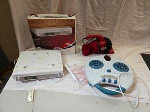 lot 335 image: Hand Vac, Foot Massager, Under Cabinet Radio (CD Player Does NOT Work)