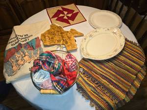 lot 344 image: Platters, Aprons, Serving Board