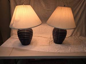 lot 367 image: Pair of Matching Lamps