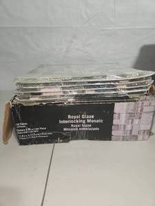 lot 9 image: 16 Sheets (0.98sqftsheet) Royal Glaze Interlocking Mosaic Tile