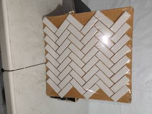 lot 18 image: 15 sheets (0.92sqftsheet) Retro Herringbone Gray Glossy Mosaic Tile