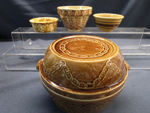 Early Crockery, USA, Banded, Sponge