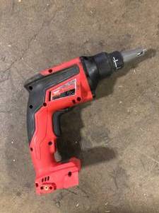 Milwaukee M18 FUEL 18V Lithium-Ion Brushless Cordless Drywall Screw Gun (Tool-Only) customer return review pictures