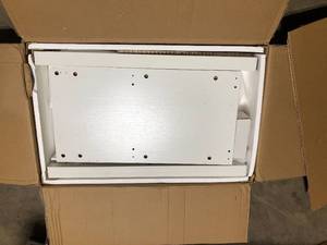 Puluomis 24 in. W x 19 in. D x 45 in. H Single Sink Bath Vanity in White (vanity Only) customer return review pictures