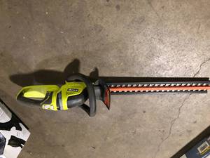 RYOBI ONE HP 18V Brushless 22 in. Battery Hedge Trimmer (Tool Only) customer return review pictures