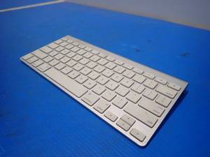 Apple Wireless Keyboard A1314