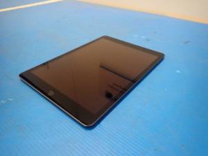 Apple Ipad A2197  32GB of storage  WIFI Only  Includes Charging Cable&nbsp