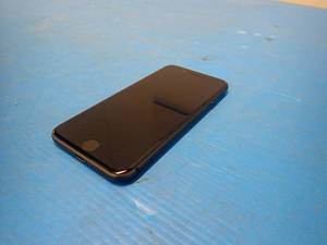 Apple&nbspiphone 8 A1863  64GB of storage  Cellular Carrier Unlocked  Includes Charging Cable&nbsp