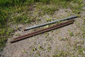 lot 51E image: 3 5 Metal Poles