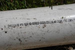 lot 60Q image: 6 PVC Pipe