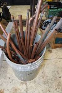 lot 141 image: Assorted Copper Pipes - 20 Lbs