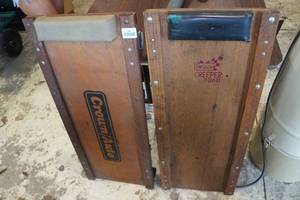 lot 200 image: 2 Creepers