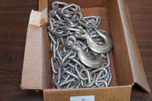 lot 86 image: Heavy Duty Chain with Grab Hooks