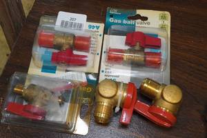 lot 207 image: Gas Ball Valves