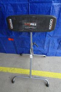 lot 254 image: Ridgid FlipTop Portable Work Support