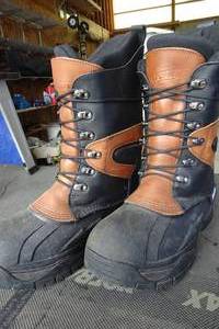 lot 243 image: Baffin Mens Apex Winter Boots -Size 9