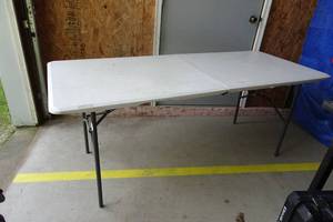 lot 238 image: Lifetime Portable Folding Table