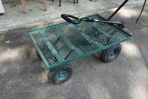 lot 23 image: Garden Cart 3x2