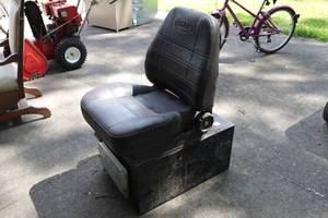 lot 24 image: Peterbilt Seat with Base