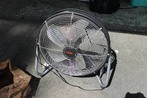 lot 13 image: HDX High Velocity Floor Fan with Shroud