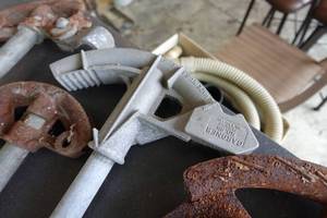 lot 296 image: 5 Pipe Benders - 4 Handles