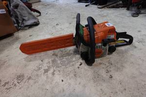 lot 3 image: Stihl MS180C Gas Chain Saw with 14 Rollomatic E Mini Bar