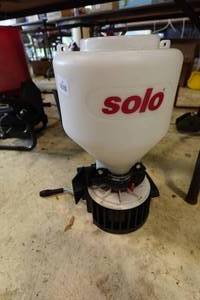 lot 54 image: Solo Seed Spreader