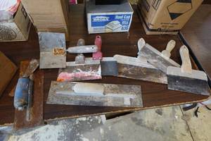 lot 36 image: Assorted Drywall Tools