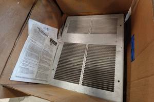 lot 69 image: Ceiling Heater Series 3380