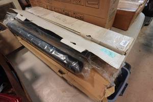 lot 265 image: 8 30 Adjustable Table Legs