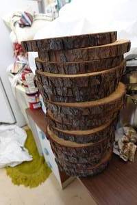 lot 179 image: 18 Rustic Wood Slices for Table Dcor