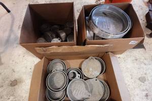 lot 119 image: Assorted Sizes of Well Caps