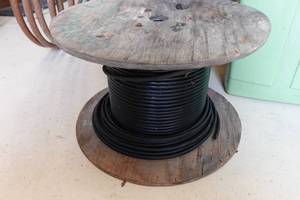 lot 272 image: Spool of 322 Telecom Cable