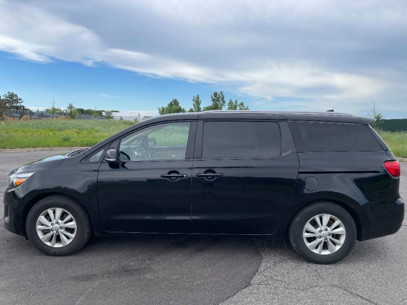 2016 Kia Sedona LX