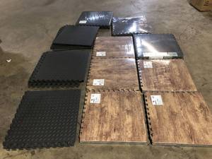 lot 25 image: Lot of assorted Exercise Puzzle Mat Black  Interlocking Anti-Fatigue Exercise Tile Mats customer return review pictures