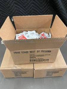 Lot of 600 Caseys Grated Parmesan Cheese Packets