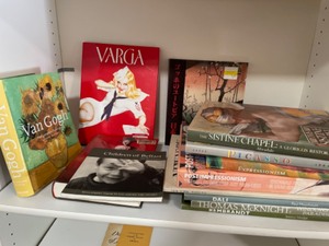 lot 2 image: Art Table Books