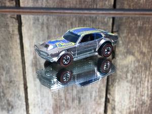 lot 15 image: 1969 Hot Wheels Mighty Maverick - Redline