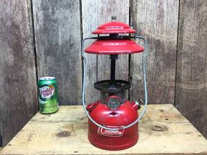 lot 37 image: Classic Coleman 200A White Gas Lantern