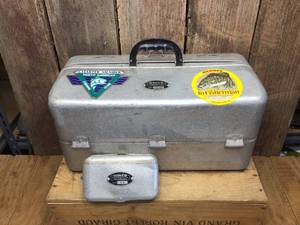lot 72 image: 2 Vintage UMCO Tackle Boxes