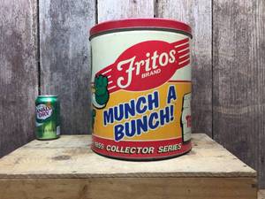 lot 117 image: Vintage Fritos Munch A Bunch Tin