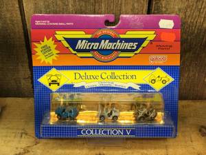 lot 136 image: Vintage Micro Machines Deluxe Collection -V-