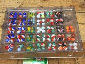 lot 140 image: Organizer with Variety Old Marbles