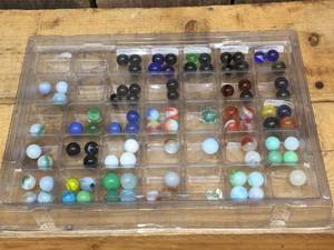 lot 141 image: Organizer with Variety Old Marbles