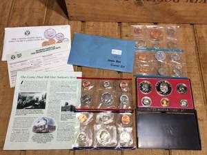 lot 168 image: 3 U.S. ProofMint Coin Sets 1977 - 1989